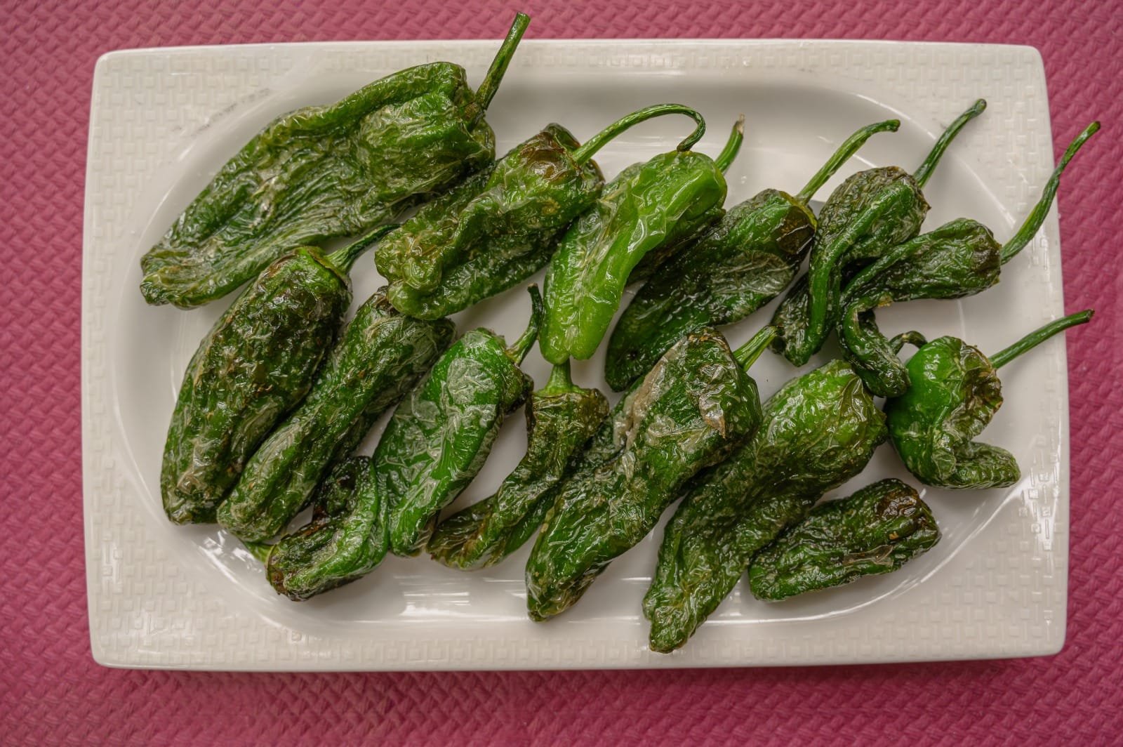 Tapa mediterránea recién elaborada en Kokcha